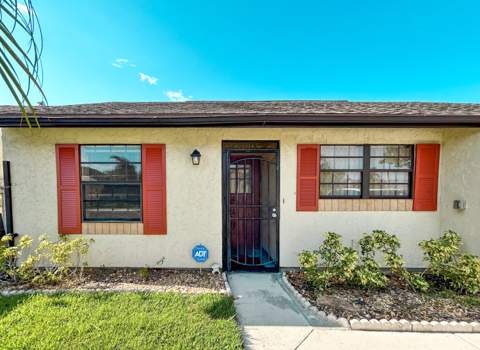 2241 SE Barrington Street, Port St. Lucie FL - photo 8 of 32