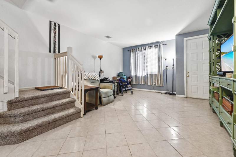 3 bedroom Townhouse at 1941 Gardenia Court, Sonoma Bay, Riviera Beach — photo 3