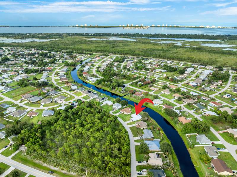 3 bedroom Single Family Residence at 2367 SE Rock Springs Drive, Port St Lucie Section 40, Port St. Lucie — photo 2