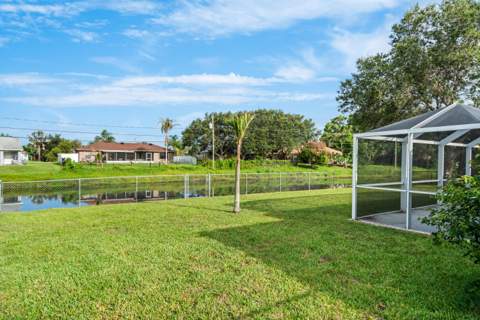 2367 SE Rock Springs Drive, Port St. Lucie FL - photo 10 of 45