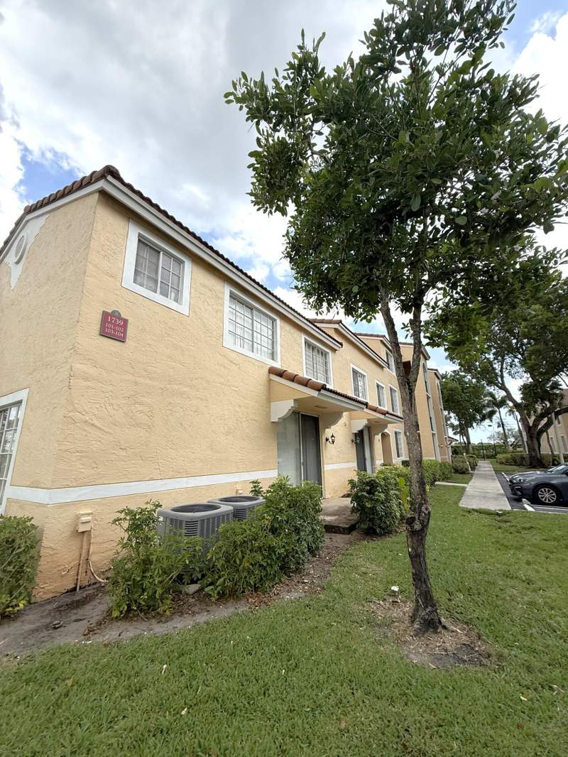 3 bedroom Townhouse at 1739 Village Boulevard #101, Milano Condo, West Palm Beach — photo 3