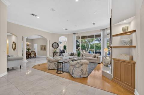 2773 Tecumseh Drive, West Palm Beach FL - photo 14 of 93