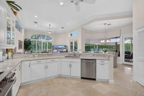 2773 Tecumseh Drive, West Palm Beach FL - photo 22 of 93