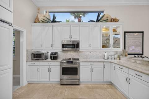 2773 Tecumseh Drive, West Palm Beach FL - photo 23 of 93