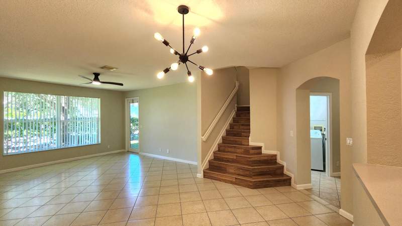 3 bedroom Townhouse at 2124 Oakmont Drive, Thousand Oaks, Riviera Beach — photo 5