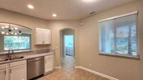 2124 Oakmont Drive, Riviera Beach FL - photo 8 of 25