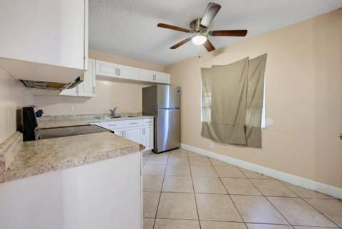 1525 W 17th Street, Riviera Beach FL - photo 9 of 21