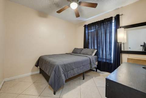 1525 W 17th Street, Riviera Beach FL - photo 12 of 21