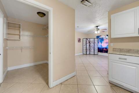 1525 W 17th Street, Riviera Beach FL - photo 6 of 21