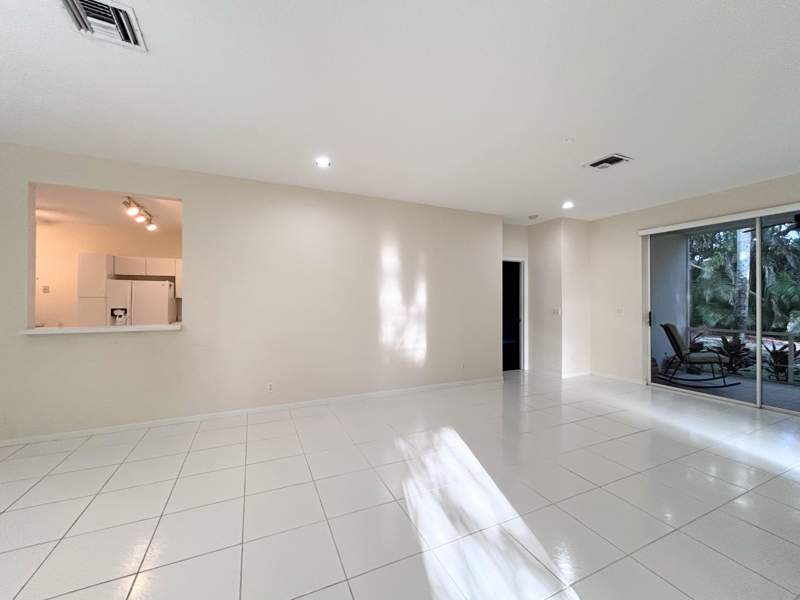 3 bedroom Condominium at 7910 Laina Lane #2, Grove Village Condo, Boynton Beach — photo 4