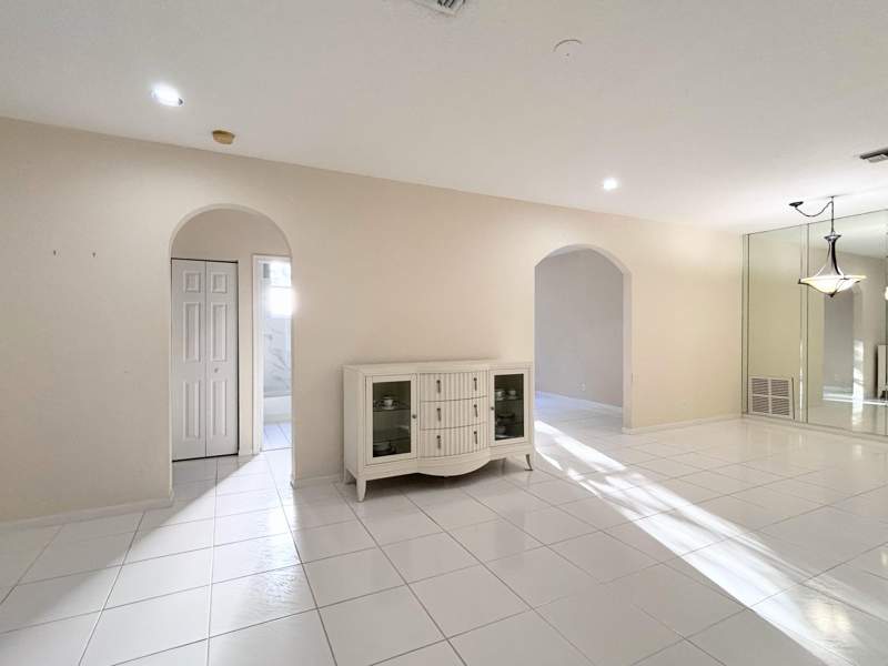 3 bedroom Condominium at 7910 Laina Lane #2, Grove Village Condo, Boynton Beach — photo 5