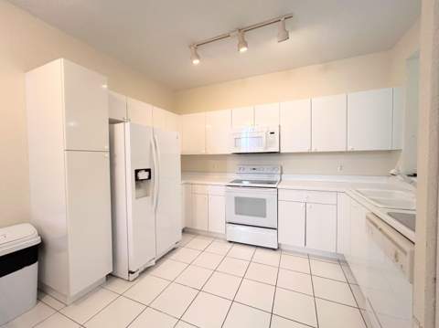 7910 Laina Lane #2, Boynton Beach FL - photo 10 of 55