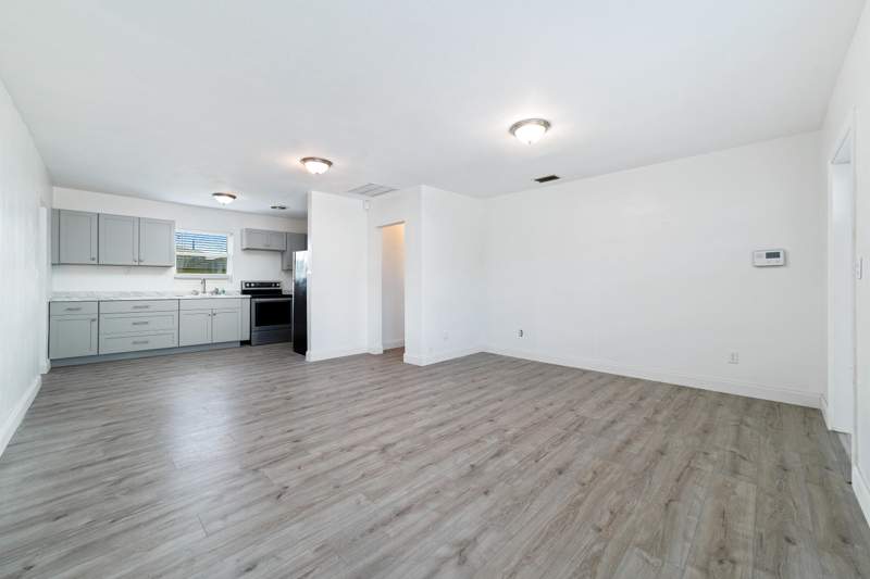 2 bedroom Single Family Residence at 317 NW 14th Street, Oak Park Sub, Belle Glade — photo 5