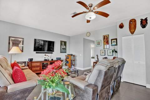 15861 Lisbon Court, Wellington FL - photo 16 of 35