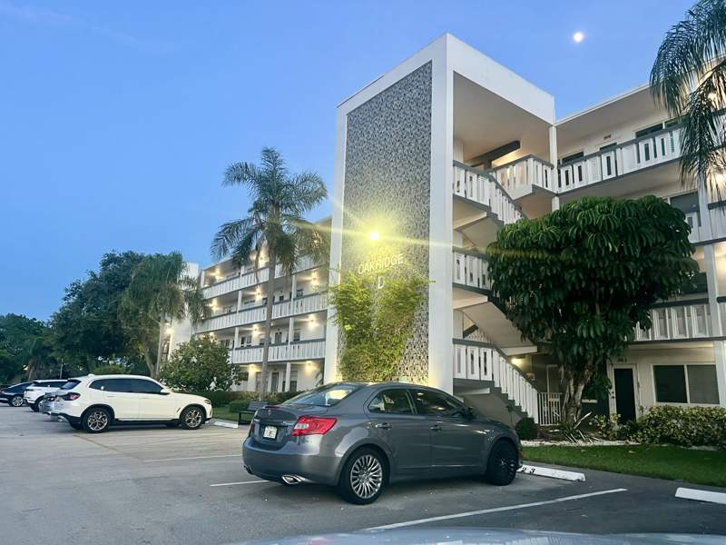 2 bedroom Condominium at 2026 Oakridge D, Oakridge D Condo, Deerfield Beach — photo 2