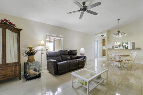 5373 Gene Circle, West Palm Beach FL - photo 7 of 23