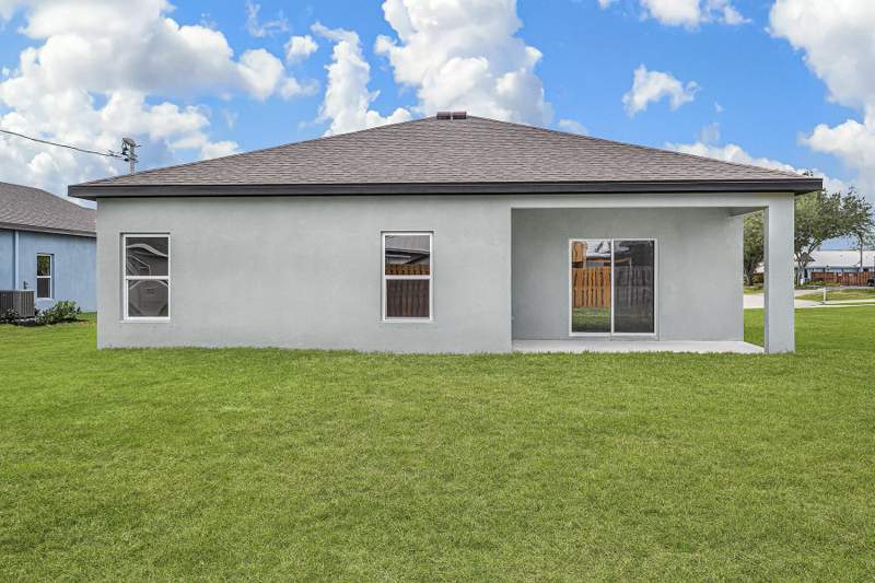 4 bedroom Single Family Residence at 5701 Palm Drive, Indian River Estates Unit 8, Fort Pierce — photo 3
