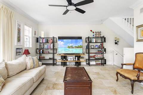 2725 NE 8th Avenue #118, Wilton Manors FL - photo 11 of 30