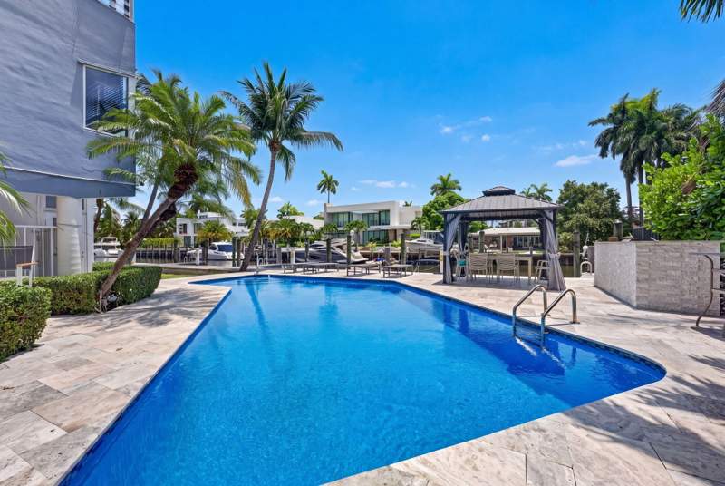 1 bedroom Condominium at 40 Isle Of Venice Drive #3, Island House East Condo, Fort Lauderdale — photo 2