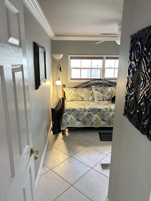 3348 Florida Street, Hollywood FL - photo 17 of 32