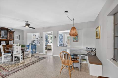 338 Edmor Road, West Palm Beach FL - photo 6 of 28
