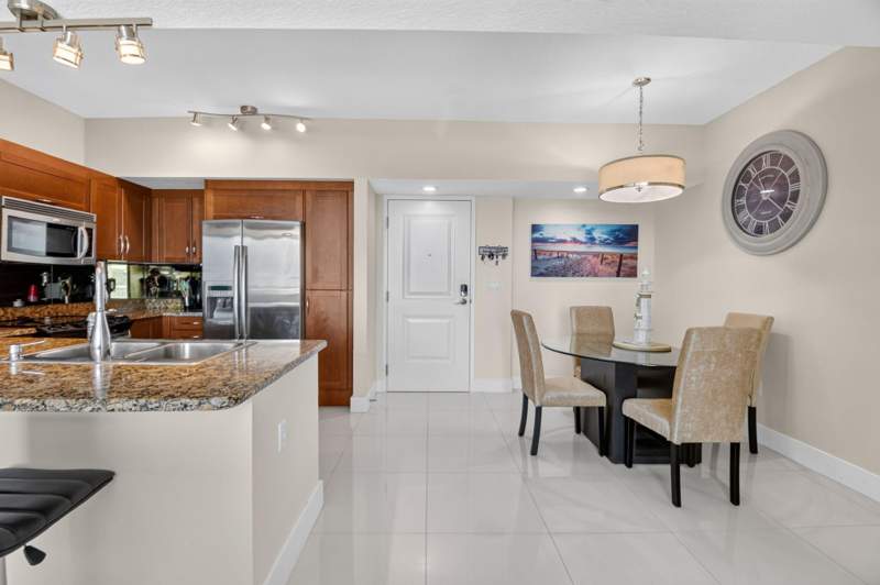 2 bedroom Condominium at 450 N Federal Highway #1406, Casa Costa Condo, Boynton Beach — photo 3