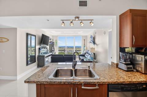 450 N Federal Highway #1406, Boynton Beach FL - photo 8 of 70