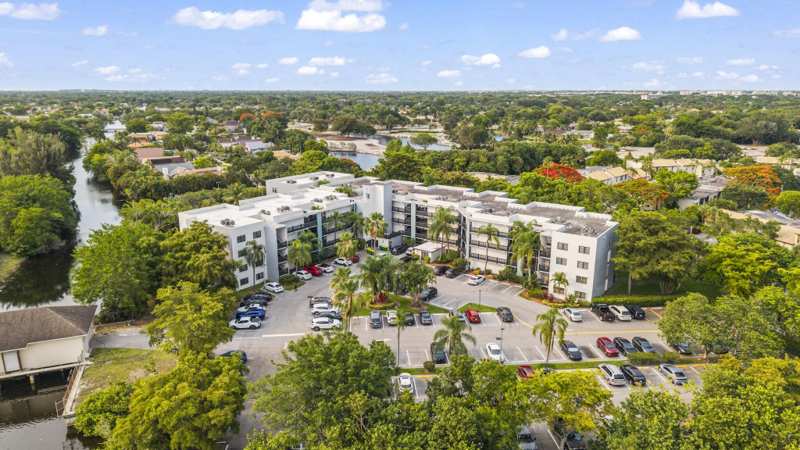 1 bedroom Condominium at 1021 Mockingbird Lane #211, Manaranda Village Condo, Plantation — photo 1