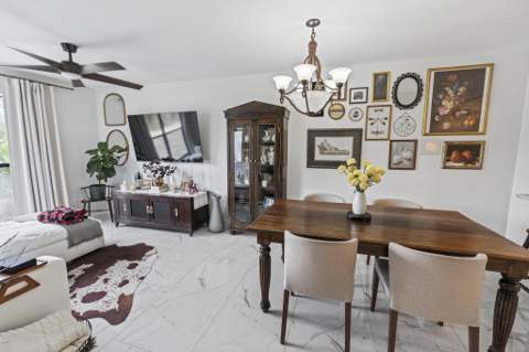 1021 Mockingbird Lane #211, Plantation FL - photo 21 of 33