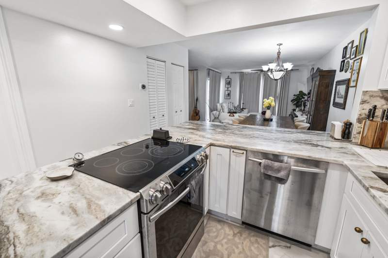 1 bedroom Condominium at 1021 Mockingbird Lane #211, Manaranda Village Condo, Plantation — photo 4