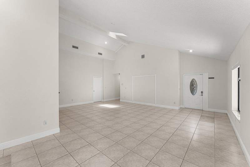 3 bedroom Villa at 7627 Sierra Drive, Sierra Del Mar, Boca Raton — photo 5