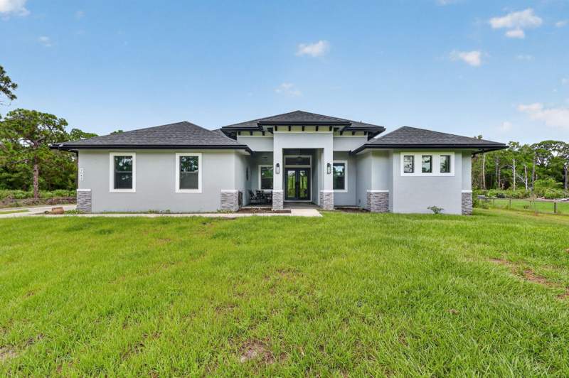 4 bedroom Single Family Residence at 2643 Dyer Road, St Lucie Gardens Subdivision, Fort Pierce — photo 4