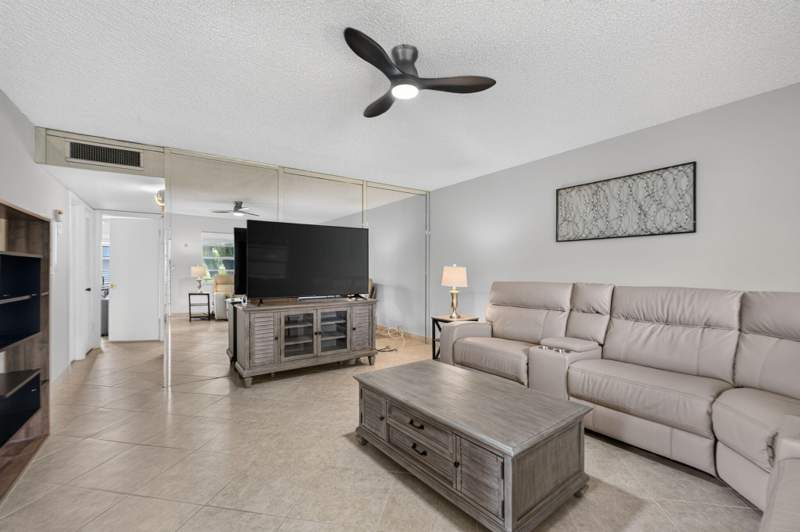 2 bedroom Condominium at 942 Normandy T Trail #942, Kings Point Normandy Condos, Delray Beach — photo 4