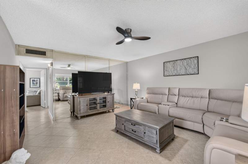 2 bedroom Condominium at 942 Normandy T Trail #942, Kings Point Normandy Condos, Delray Beach — photo 2