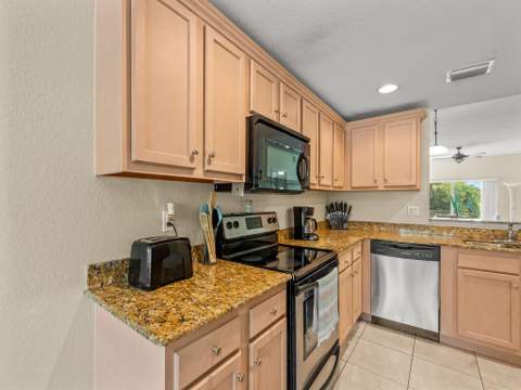 4210 Gator Trace Avenue #B, Fort Pierce FL - photo 6 of 49
