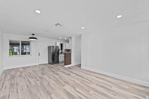 2029 Ardmore Road, West Palm Beach FL - photo 7 of 25