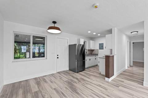 2029 Ardmore Road, West Palm Beach FL - photo 10 of 25