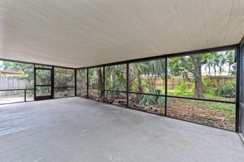 2029 Ardmore Road, West Palm Beach FL - photo 23 of 25