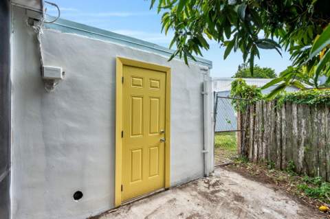 2029 Ardmore Road, West Palm Beach FL - photo 24 of 25