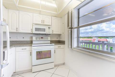 3531 Inverrary Drive #H406, Lauderhill FL - photo 6 of 22