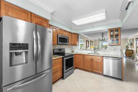 7076 Huntington Lane #502, home for sale on Huntington Lane