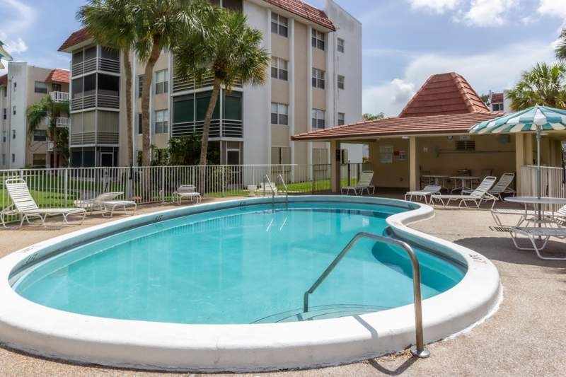 1 bedroom Condominium at 3531 Inverrary Drive #H406, Las Vistas H In Inverrary Condo, Lauderhill — photo 4