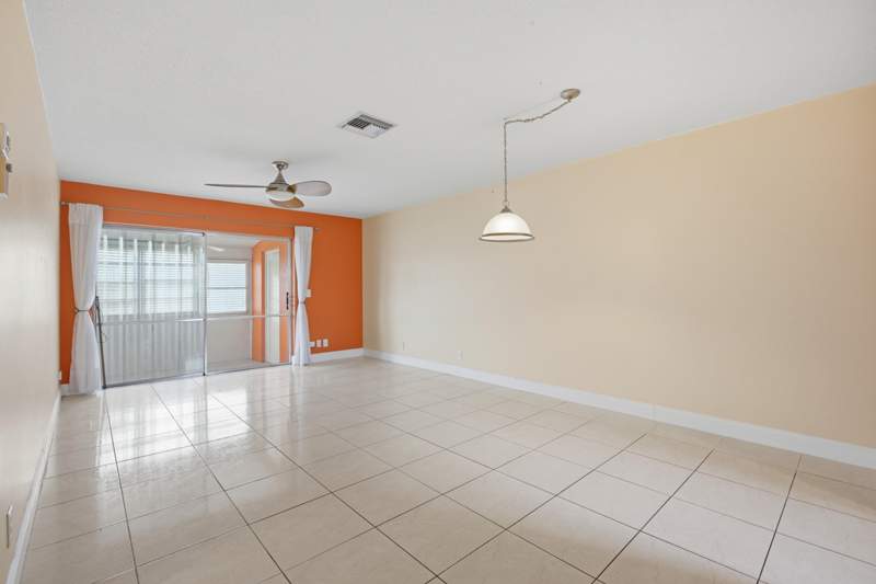 1 bedroom Villa at 2789 Ashley Drive #C, Cresthaven Villas 3 Condo, West Palm Beach — photo 4
