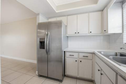 2789 Ashley Drive #C, West Palm Beach FL - photo 19 of 39