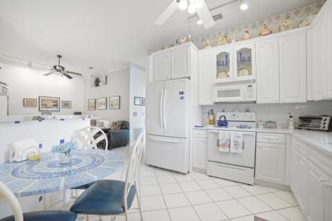10216 Lombardy Drive, Tamarac FL - photo 11 of 46