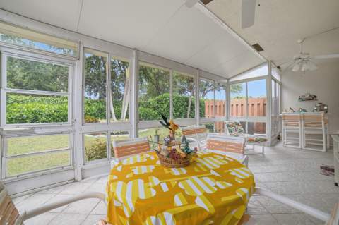 10216 Lombardy Drive, Tamarac FL - photo 23 of 46