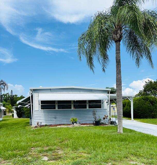 2 bedroom Mobile Home at 7 Valparaiso, Spanish Lakes Golf Village, Port St. Lucie — photo 1
