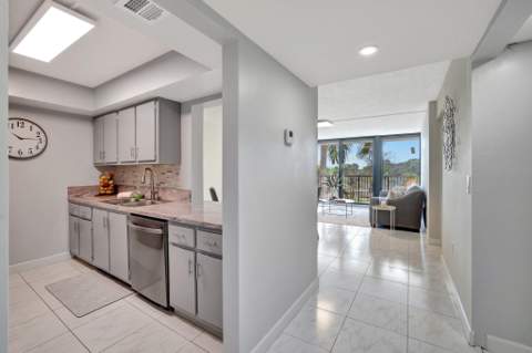 1101 River Reach Drive #415, Fort Lauderdale FL - photo 6 of 46