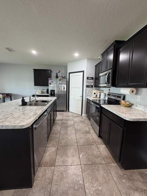 103 SW Oakridge Drive, Port St. Lucie FL - photo 7 of 43