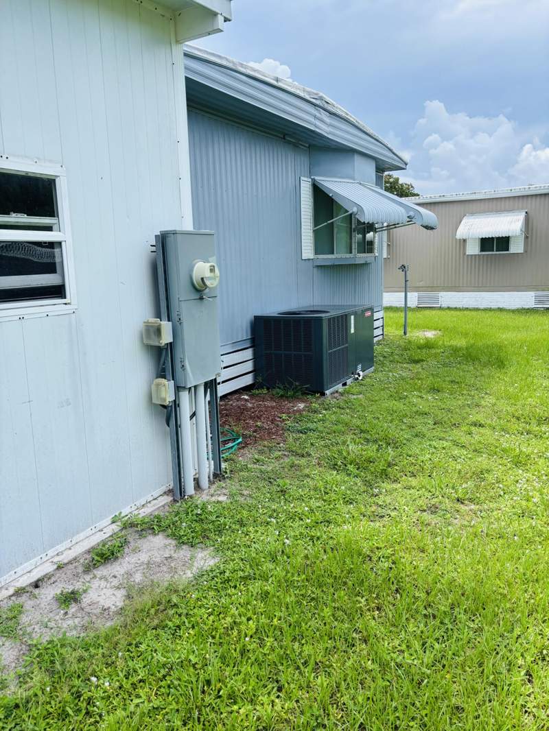 2 bedroom Mobile Home at 7 Valparaiso, Spanish Lakes Golf Village, Port St. Lucie — photo 3